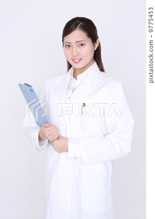 researcher  9775453