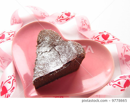 Heart's Gateau chocolat and ribbon 9778665
