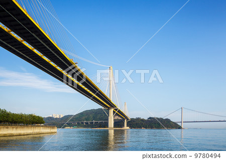 Suspension bridge Suspension bridge 9780494