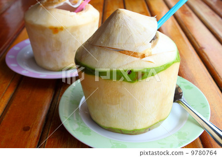 Coconut drink 9780764