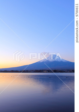 Fuji at evening Fuji at evening 9780811