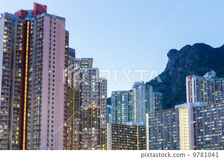 Kowloon residential building Kowloon residential building 9781041