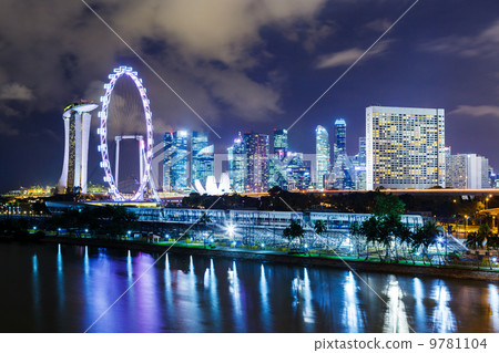 Singapore night 9781104