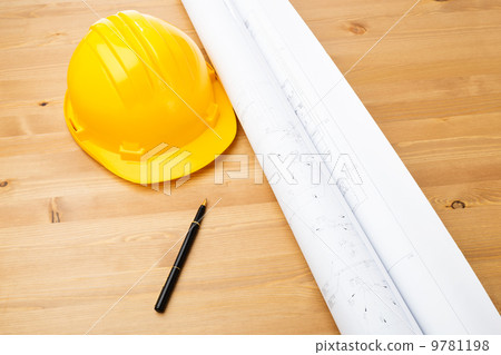 Safety equipment for construction industry 9781198