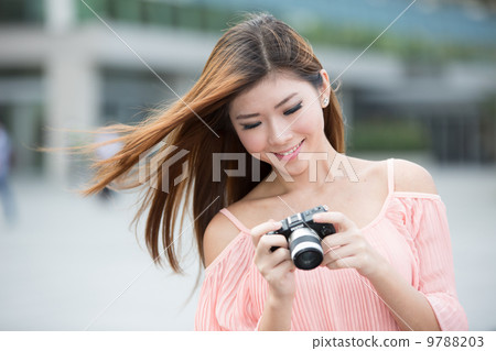 Female Shopper Female Shopper 9788203