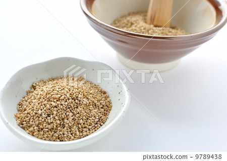 White sesame White sesame 9789438