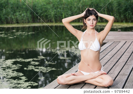 Lotus position Lotus position 9789442