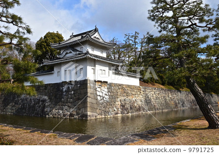 Nijo Castle's "Southwest corner oar" (Kushiro-dori, Miyuki-dori's Tomorrow Road / Kyoto City Nakagyo-ku) Nijo Castle's "Southwest corner oar" (Kushiro-dori, Miyuki-dori's Tomorrow Road / Kyoto City Nakagyo-ku) 9791725