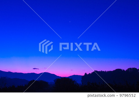 Sky of morning glow Coloring of blue and pink 9796552