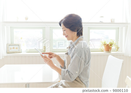 Lifestyle Tablet Lifestyle Tablet 9800110