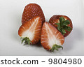 Strawberry  9804980