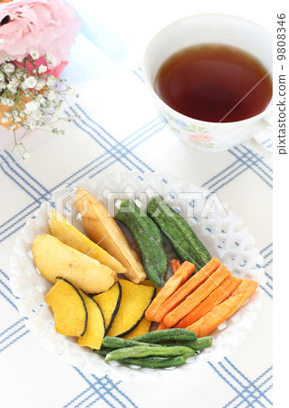 Vegetable chip 9808346