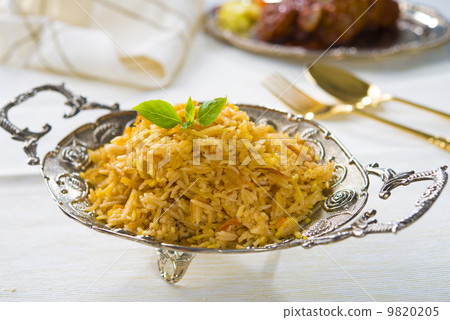 chicken biryani served with crockery chicken biryani served with crockery 9820205