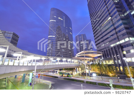 Night view of Shinagawa Intercity and Shinagawa Grand Commons 9820747