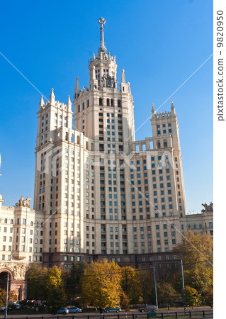Kotelnicheskaya Embankment Building 9820950
