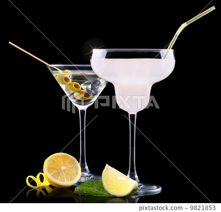 alcohol cocktail set with summer fruits 9821853