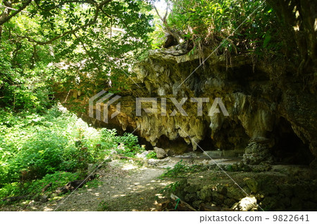 Janeh Cave 9822641