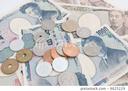 Japanese yen Japanese yen 9825229