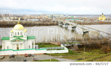Annunciation Monastery and Nevsky Cathedral in Nizhny Novgorod 9825727