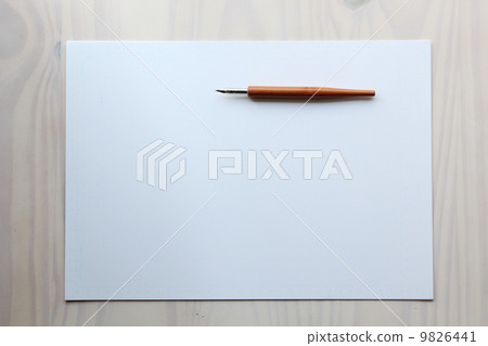漫畫原稿紙和G筆 9826441