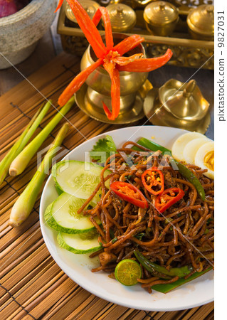 mie goreng, mi goreng, indonesian fried noodles 9827031