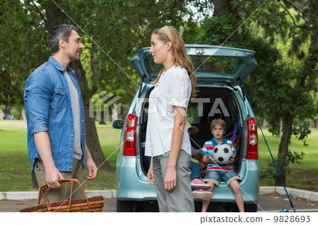 Family with two kids at picnic 9828693