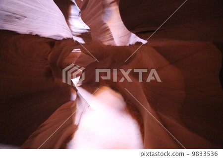 Antelope Canyon (4) Antelope Canyon (4) 9833536