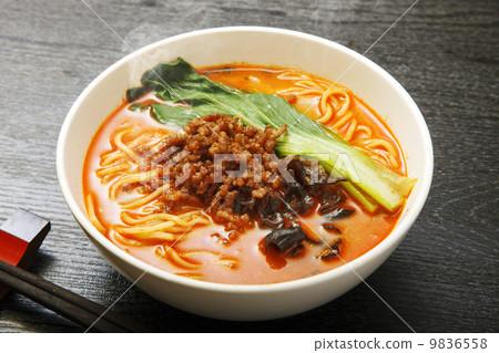 Bamboo noodles 9836558