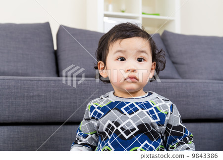 Little boy feel upset 9843386