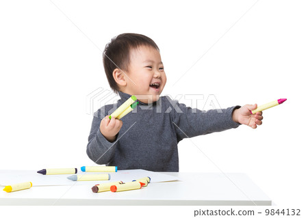 Litte boy excited for drawing 9844132