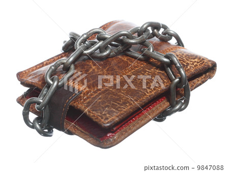 Empty wallet in chain - poor economy, end of spending Empty wallet in chain - poor economy, end of spending 9847088