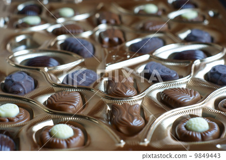 chocolate pralines candy chocolate pralines candy 9849443