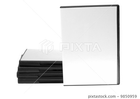 blank case DVD / CD and disk on white background blank case DVD / CD and disk on white background 9850959
