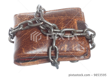 Empty wallet in chain - poor economy, end of spending Empty wallet in chain - poor economy, end of spending 9853595