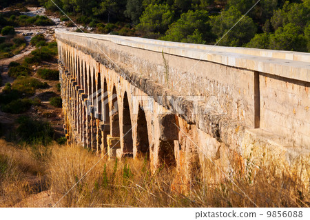 Aqueduct de les Ferreres in Tarragona. Spain Aqueduct de les Ferreres in Tarragona. Spain 9856088