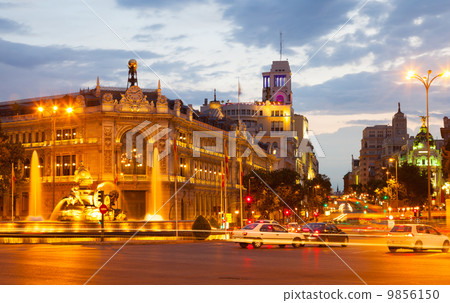 Plaza de Cibeles in summer evening. Madrid 9856150