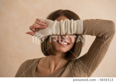 Beautiful winter woman portrait Beautiful winter woman portrait 9856513