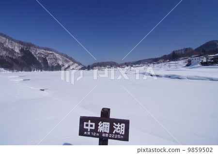 Lake Nakanishi (winter · full frozen) Lake Nakanishi (winter · full frozen) 9859502