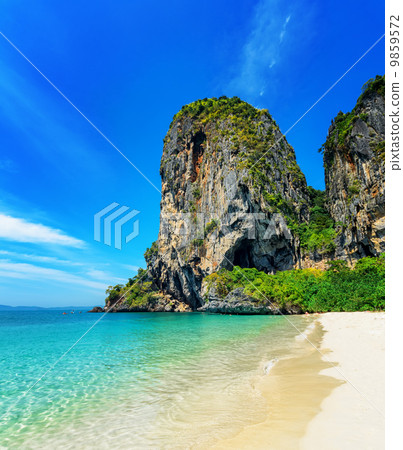 Clear water and blue sky. Phra Nang beach, Thailand 9859572