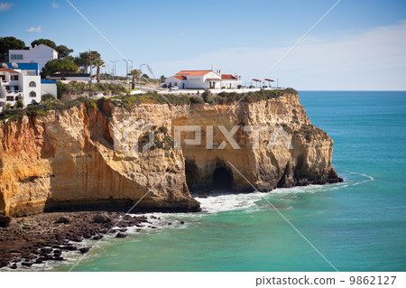 Seaside village on a cliff overlooking the ocean in Portugal 9862127