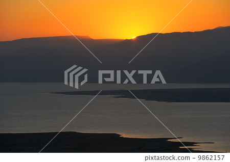 The Dead Sea before dawn The Dead Sea before dawn 9862157