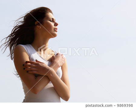 portrait young woman resting at beach in summer portrait young woman resting at beach in summer 9869398