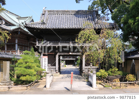 Shikoku Shrine Place No. 19 Buddhist temple "Eizoji" Niimon gate 9877815