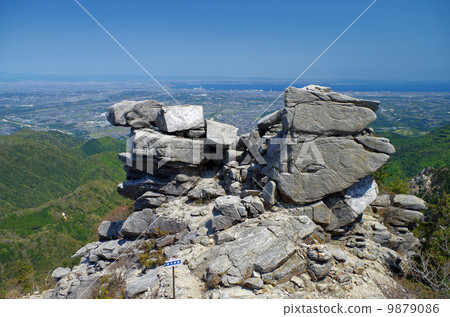 鬆散的岩石 9879086