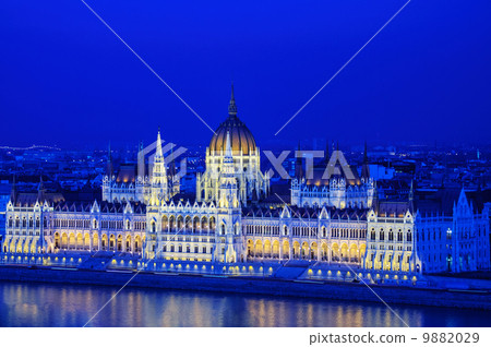 Parliament in Budapest at the night 9882029