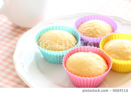 Silicone cup cupcakes 9884518