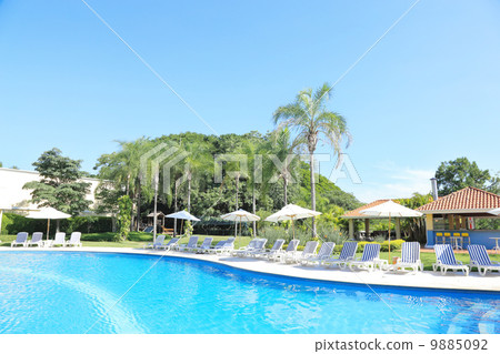 Resort pool Resort pool 9885092