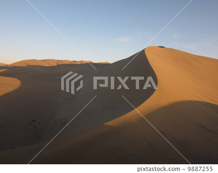 Naruso mountain in Dunhuang Naruso mountain in Dunhuang 9887255