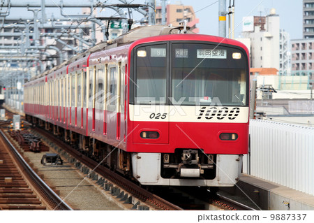 Keikyu 1000 Type Train Airport Express To Haneda Airport 9887337