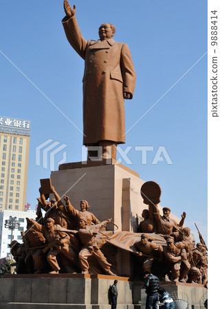 沉陽中山廣場毛澤東雕像（中國） 9888414